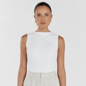 Dissh Sienna Off-White Knit Tank - NWOT